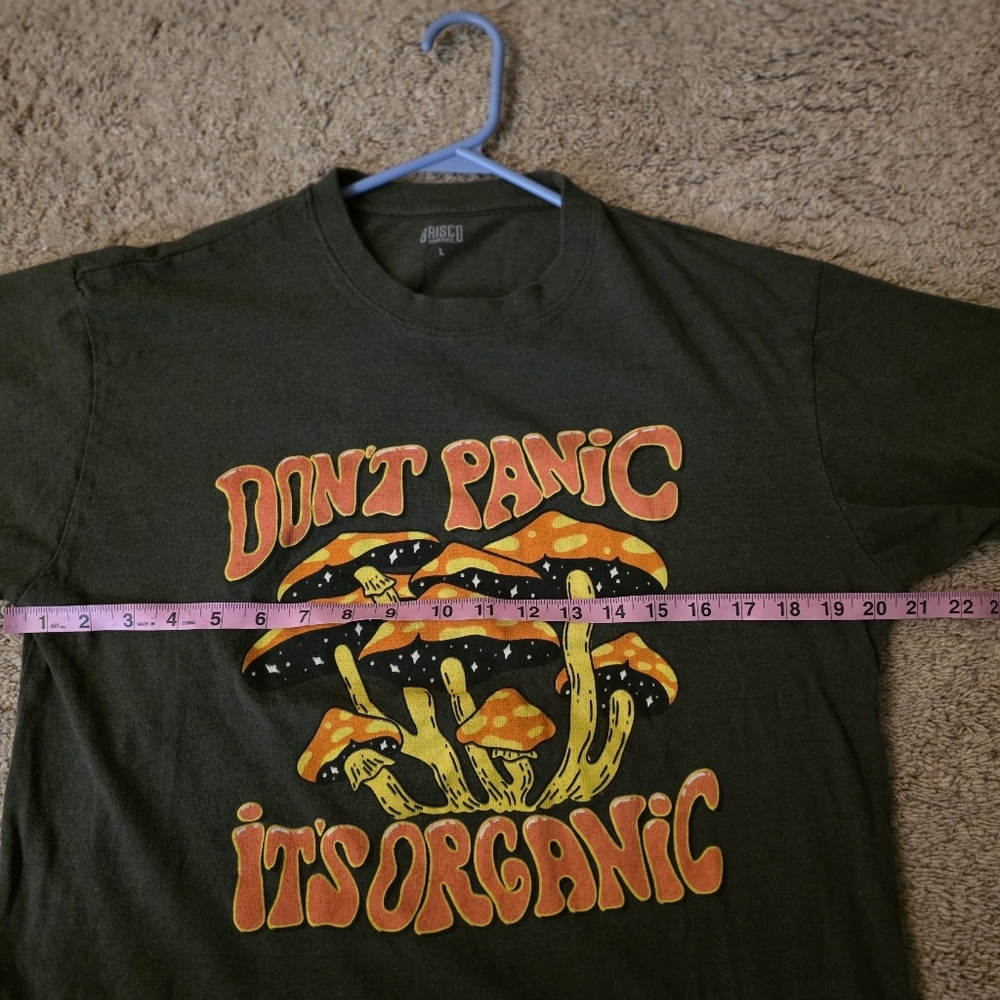 Brisco Mushroom Graphic Tee Don't Panic It's Organic, Grayish Green Size Large - Picture 6 of 7